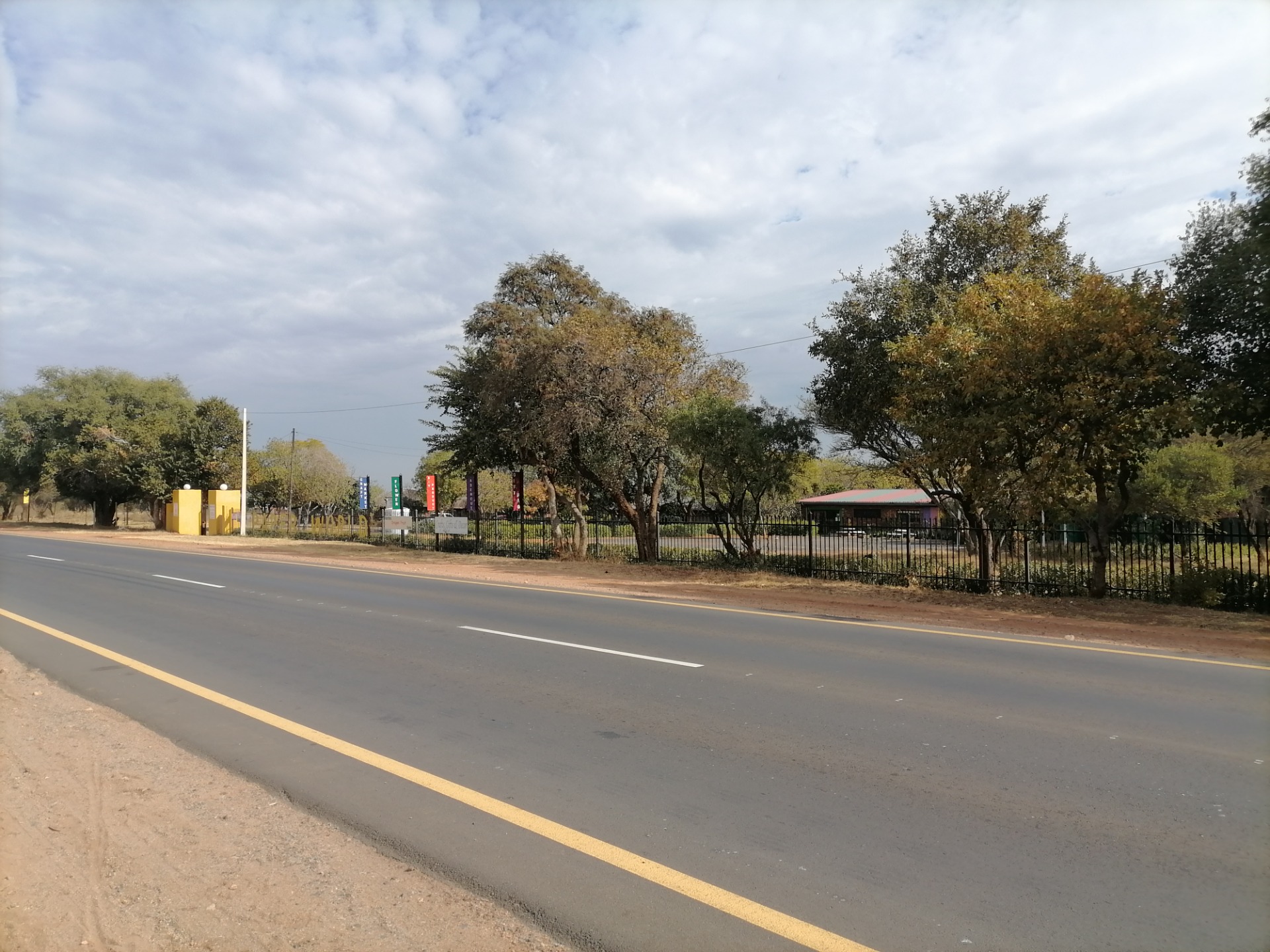 Small Holding For Sale in Hartbeespoort Rural