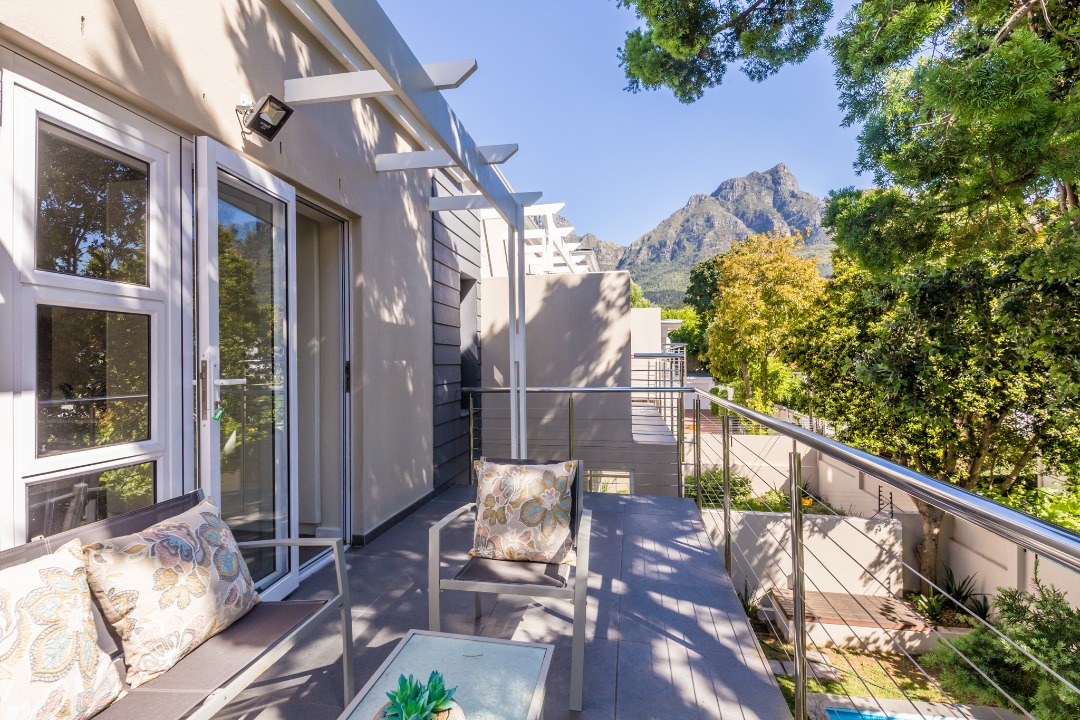 Cluster For Sale in Newlands