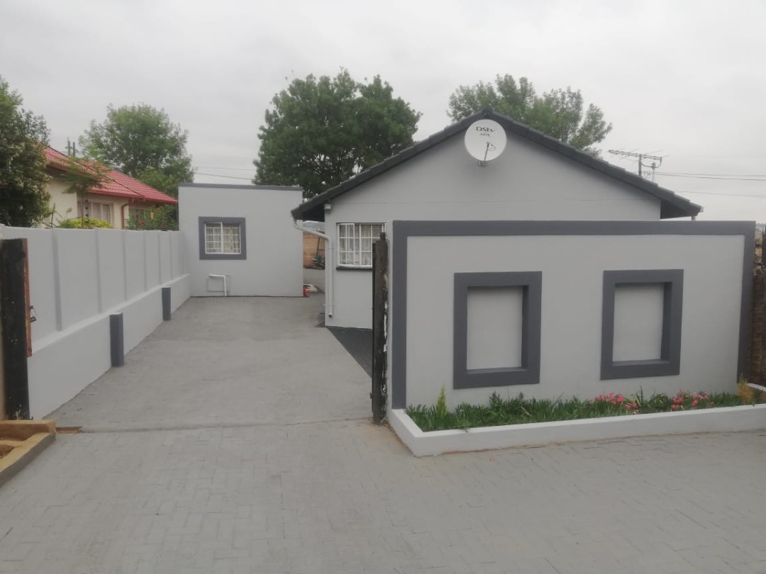 Property #ENT0155869, House for sale in Bloubosrand
