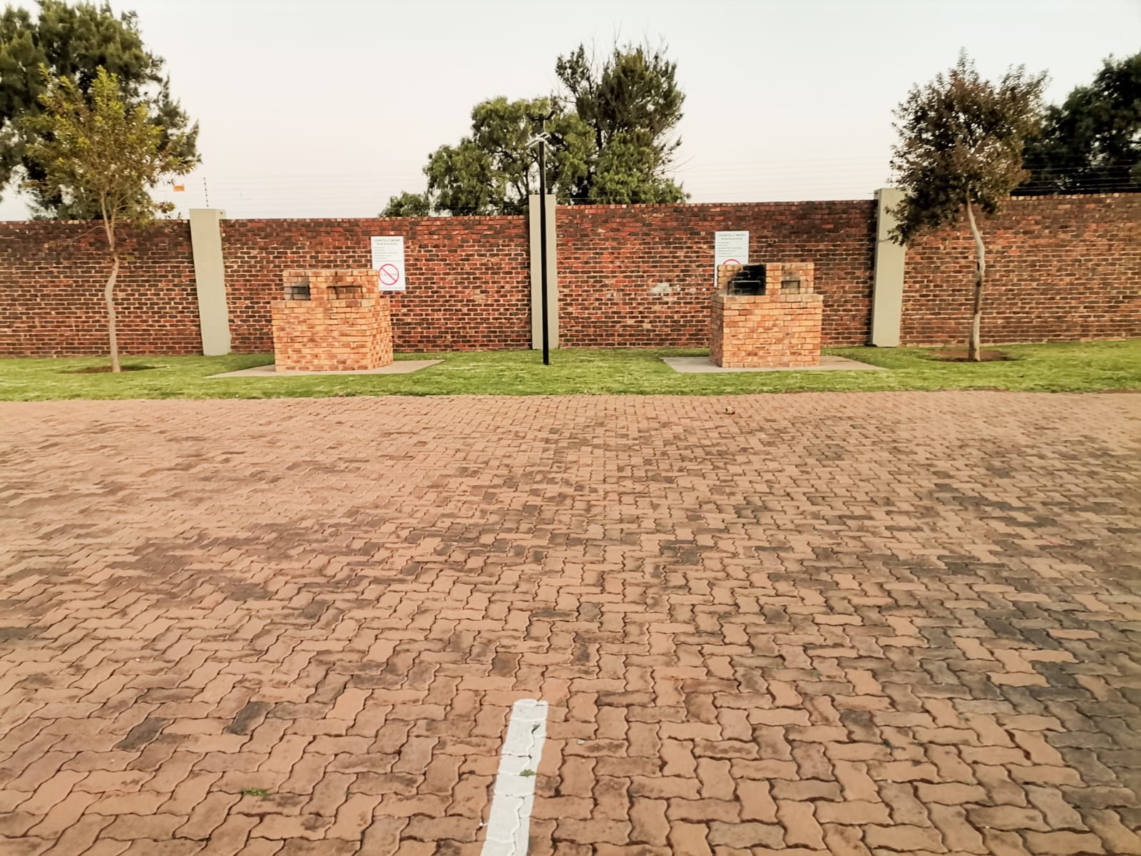 Used, Apartment For Sale in Hughes for sale  Boksburg