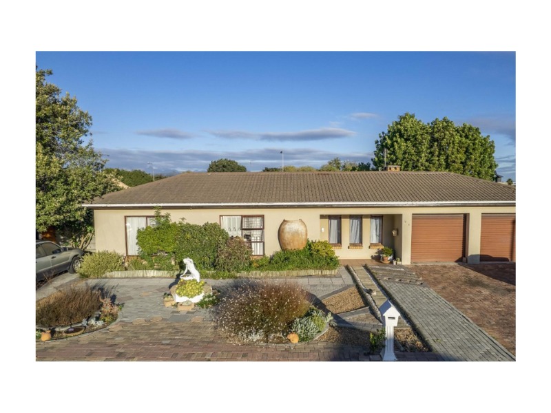 House For Sale in Vredekloof