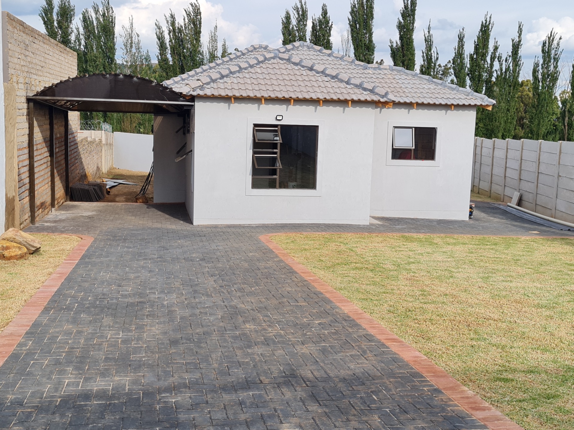 House For Sale in Naturena