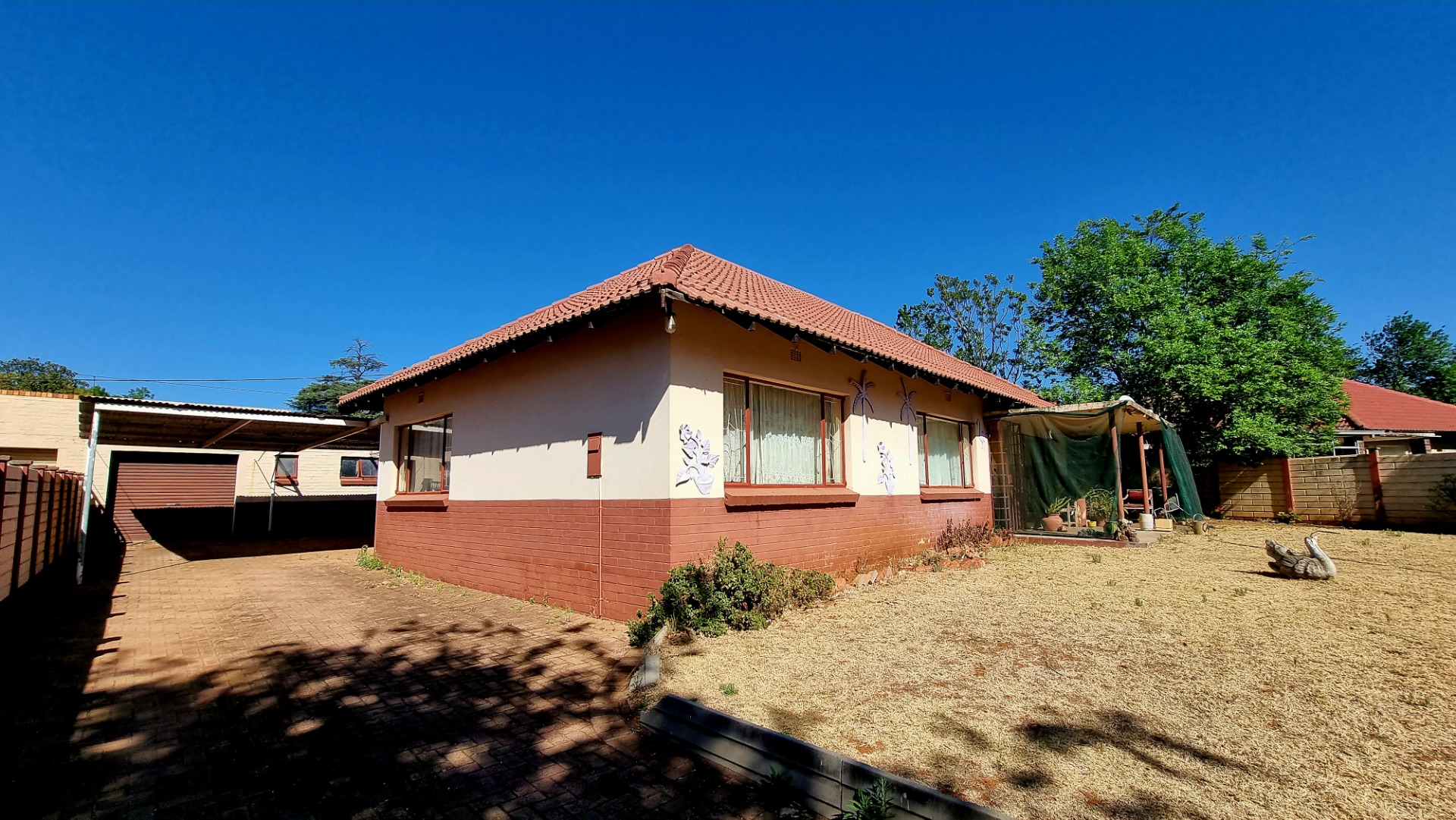 Property #ENT0260397, House for sale in Stilfontein Ext 2
