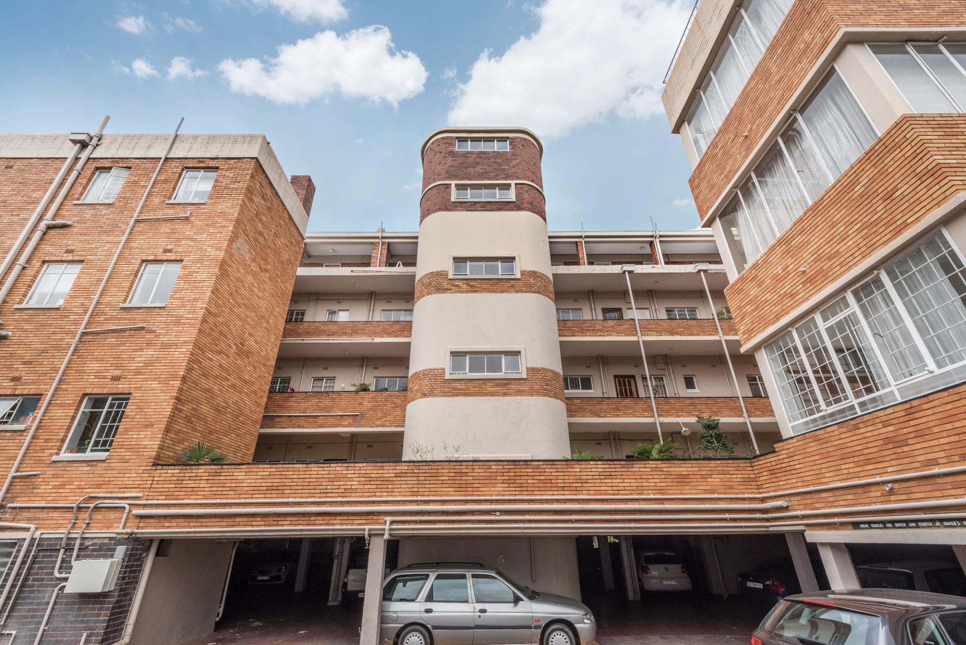 Apartment For Sale in Linksfield Ridge